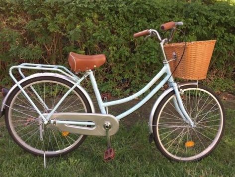 Blue Bike With Basket, Cute Bikes With Basket, Bikes With Baskets, Coquette Stuff, Bicycle With Basket, Basket Light, Bike With Basket, Bike Aesthetic, Bicycle Basket