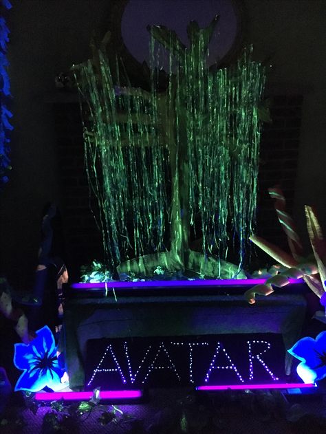 Avatar party Avatar Decorations, Avatar Crafts, Avatar Party, Avatar Birthday, Avatar Theme, Prom Themes, Prom Theme, Black Halloween Dress, Avatar Movie