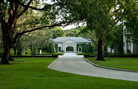 French entrance landscape by Lambert's Pea Gravel Driveway, Gable Roof Design, Low Country Homes, Outdoor Decorating Ideas, Rustic Landscaping, Gravel Landscaping, Large Fire Pit, Gravel Driveway, Driveway Entrance