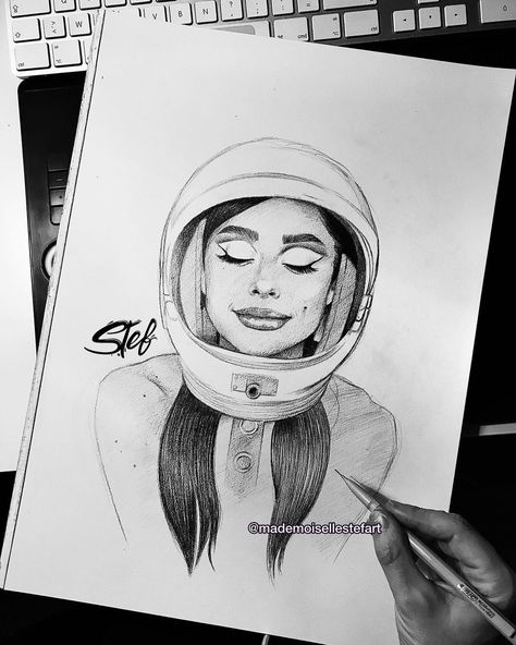 MademoiselleStef | illustrator (@mademoisellestefart) posted on Instagram: “SPACE ARI 🧑🏻‍🚀💖 just finished my last #pencilportrait of @arianagrande shooting for @r.e.m.beauty ! Makeup by @ash_kholm 🥰✍🏻 watch my reels…” • Jan 9, 2022 at 4:39pm UTC Ariana Grande Drawings, R E M Beauty, Sketchbook Art, M Beauty, Pencil Portrait, Book Art Drawings, Sketchbook Art Inspiration, Cool Art Drawings, Art Sketchbook