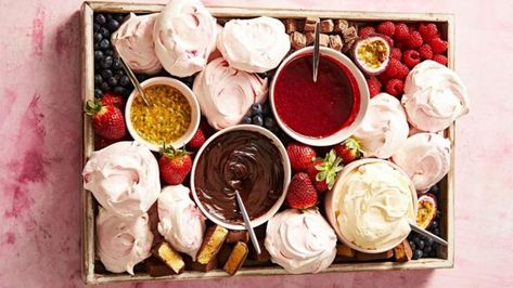 Meringue Board, Meringue Platter, Pudding Platter, Pavlova Platter, Pavlova Grazing Platter, Christmas Dessert Platter, Crunchie Chocolate, Dessert Platters, Idea Magazine