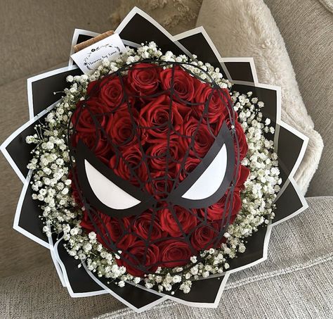 Valentine Gifts For Him, Valentines Gift For Boyfriend, Aesthetic Valentines, Roses Bouquet Gift, Spiderman Gifts, Bedroom Teen, Boyfriend Valentines, Luxury Flower Bouquets, Spiderman Theme