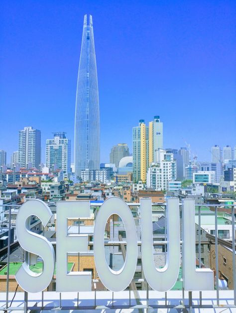 Cafes in seoul, best cafes in seoul cafe with a view, lotte world tower, seoul attractions, seoulism, jamsil cafe, Seoul cafe Lotte World Tower Seoul, Lotte World Tower, Seoul Attractions, Cafe Seoul, Seoul Cafe, Mini Cafe, Brown Cafe, Lotte World, Cute Cafe