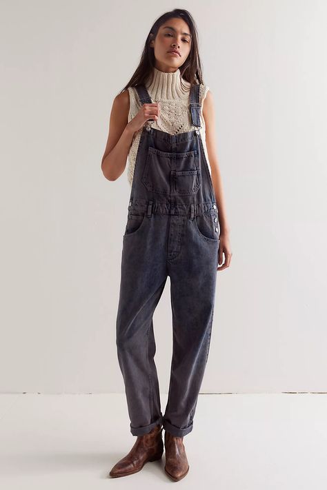 We The Free Ziggy Denim Overalls | Free People People In City, Slouchy Overalls, Black Overalls Outfit, Wishlist 2024, Overalls Outfit, Black Overalls, Fall Fits, 2024 Fashion, Denim Overalls