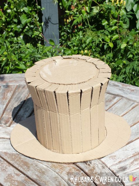 How to make a DIY Willy Wonka hat!  Works for the Mad Hatter or Dr Seuss' Cat in… Diy Wonka Costume, How To Make A Top Hat, Willy Wonka Crafts For Kids, Crazy Hat Day Ideas For Kids Diy, Mad Hatter Hat Diy, How To Make A Hat, Willie Wonka Costume, Diy Top Hat, Top Hat Diy