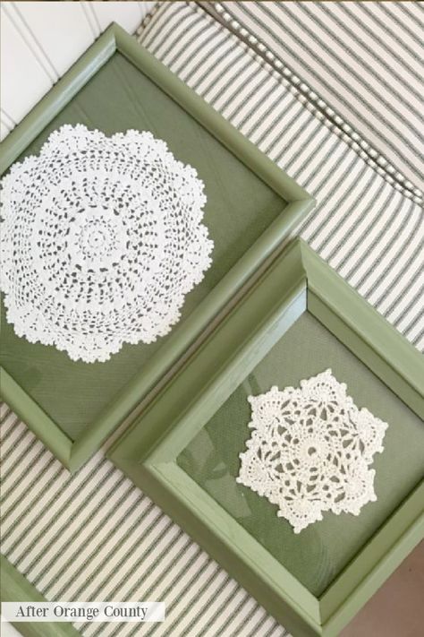 Framed Doilies, Doily Art, Grandmillennial Style, Crochet Wall Art, Doilies Crafts, Lace Crafts, Crochet Wall Hangings, Old Frames, Frame Crafts