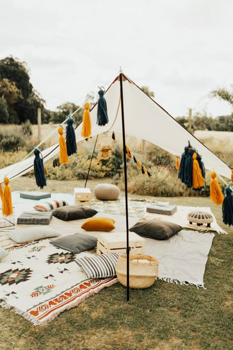 Chill Out Area with Rugs, Blankets and Cushions Tipi Wedding Ideas, Seating Corner, Boho Corner, Chill Out Zone, Personalized Centerpieces, Festival Themed Wedding, Tipi Tent, Chill Zone, Aisle Flowers