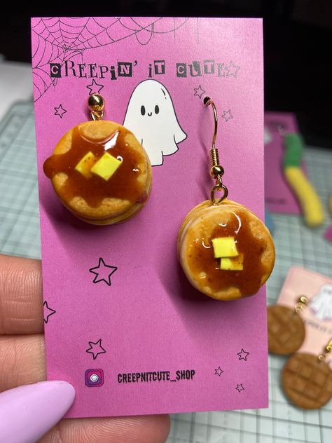 Clay Earrings Cute, Pie Clay Earrings, Cookie Clay Earrings, Polymer Clay Earrings Cute Food, Polymer Clay Cake Earrings, Pancake Earrings, Cupcake Polymer Clay Earrings, Geeky Clothes, Fruit Jewelry