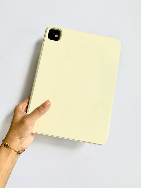 magnetic case available here: https://bit.ly/4ebTek5 Ipad Pencil Aesthetic, Ipad Case Aesthetic Beige, Ipad Case With Keyboard Aesthetic, Unboxing Aesthetic, Ipad Pro 11 Case, Ipad Pro Accessories 12.9, Apple Ipad Pro 12.9 Case, New Ipad Pro, Ipad Pro Case