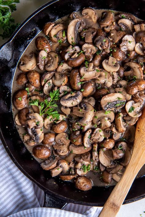 Sautéed Mushrooms for Steak | Valerie's Kitchen Sauteed Mushrooms For Steak, Leap Recipes, Oven Roasted Mushrooms, Mushroom Side Dishes, Balsamic Mushrooms, Garlic Butter Mushrooms, Thanksgiving Vegetables, Christmas Yummies, Roasted Vegetables Oven