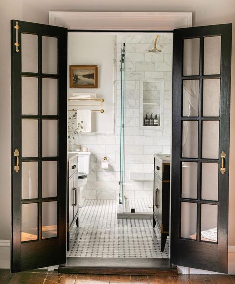 Bathroom Design Guide: How To Style A White Primary Bathroom - COCOCOZY Beautiful Restrooms, West Elm Dresser, London Bathroom, 1800s Home, House Flippers, Attic Bathroom, Aesthetic Bathroom, Attic Spaces, Bathroom Suite