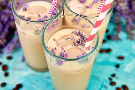 Easter Latte, Lavender Iced Coffee, Lavender Latte Recipe, Root Beer Recipe, Easter Coffee, Iced Coffee Recipe, Coffee Ice Cubes, Coffee Store, Coffee Recipe