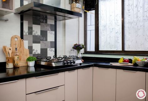 Top 5 Livspace Kitchens Under ₹4 Lakhs Granite Backsplash Kitchen, White Granite Countertops Kitchen, Honed Granite Countertops, Latest Modular Kitchen Design, Beige Kitchen Cabinets, White Granite Kitchen, Kitchen Color Trends, Modular Kitchen Interior, Black Kitchen Countertops