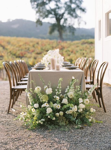 Modern Wedding Ceremony Flowers, Soft Romantic Wedding Decor, Floral Clouds, Wedding Flower Arrangements Table, Dinner Tablescape, Flower Arches, Old World Wedding, Ceremony Florals, Green Wedding Flowers