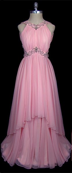 Pink Vintage Dress Chiffon Ball Gown, Fashion 1960s, Chiffon Evening Dresses, Vintage Gowns, Creation Couture, Moda Vintage, Gorgeous Gowns, Mode Vintage, Beautiful Gowns