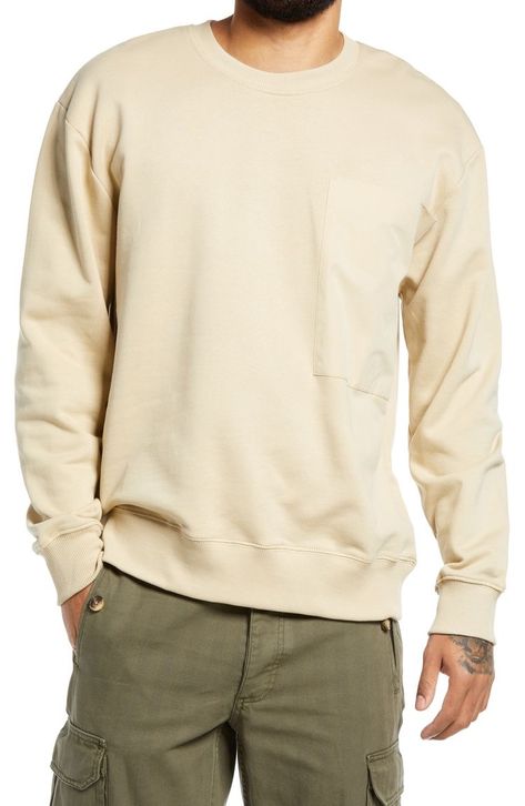 Crewneck Outfit Men, White Sweatshirt Outfit, Sweatshirt Outfit Men, Open Heaven, Long Sleeve Shirt Outfits, Crewneck Outfit, Beige Crewneck, Weekend Sweatshirt, Sweater Outfits Men