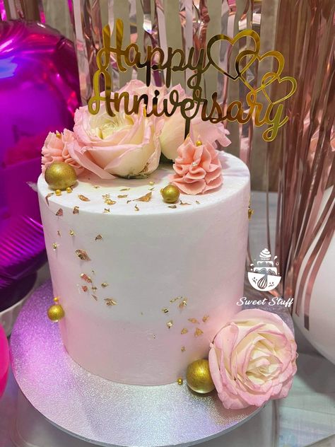 Anniversary Cake Aesthetic, Engagement Cake Images, Gold Anniversary Cake, Simple Anniversary Cakes, Happy Wedding Wishes, Border Painting, Anniversary Cake Designs, Happy Anniversary Cakes, Happy Wedding Anniversary Wishes