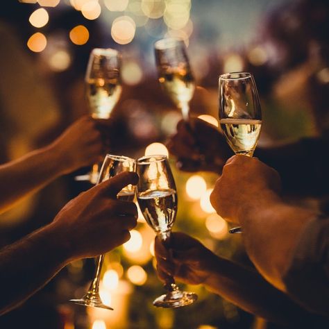 Why is 'Auld Lang Syne' sung on New Year's Eve? What to know about the song's meaning, lyrics Quotes Valentines Day, Card Writing, Champagne Brands, Wedding Toast, Best Champagne, Champagne Gift, Pinot Gris, Champagne Cocktail, Champagne Toast