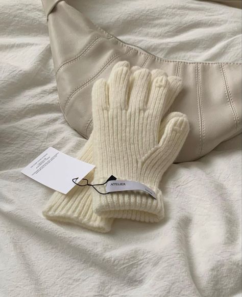 Anastasia Allen Icebreaker, Icebreaker By Hannah Grace, Anastasia Allen, Gloves Aesthetic, Hannah Grace, Icebreakers, Future Outfit, White Aesthetic, Book Aesthetic