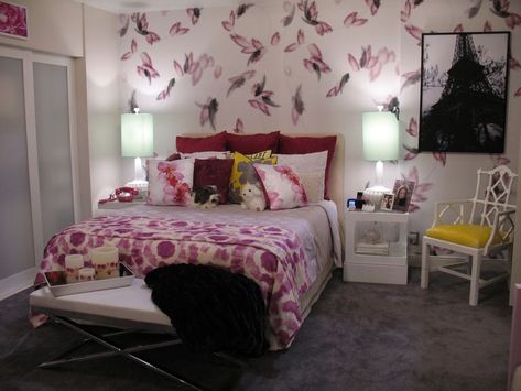 Marin Hanna's Bedroom Pll Bedrooms, Hanna House, Pretty Little Liars Hanna, Hanna Marin, Pretty Bedroom, Dream Rooms, My New Room, Dream Bedroom