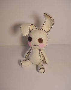 felt button eyes bunny doll White Rabbit Plush, Plushie Ideas, Creepy Stuffed Animals, Brown Bunny, Heart Plush, Cute Sewing Projects, Plushie Patterns, Sewing Stuffed Animals, Button Eyes