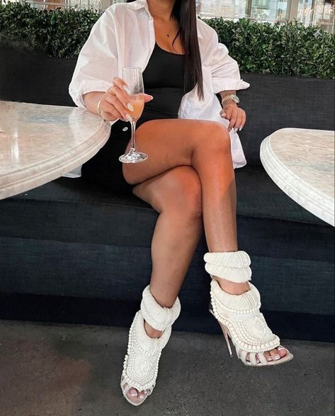 Giuseppe Zanotti Heels Outfit, Giuseppe Zanotti Kanye West, Giuseppe Zanotti Heels Kanye, Outfits Paris, Zanotti Heels, Giuseppe Zanotti Heels, Hi Fashion, Heels Outfits, Chill Fits