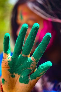 Holi Selfie Ideas, Holi Pics Photo Ideas, Holi Pose Ideas, Holi Photo Ideas, Holi Snap, Gurl Poses, Holi Poses, Holi Vibes, Holi Aesthetic