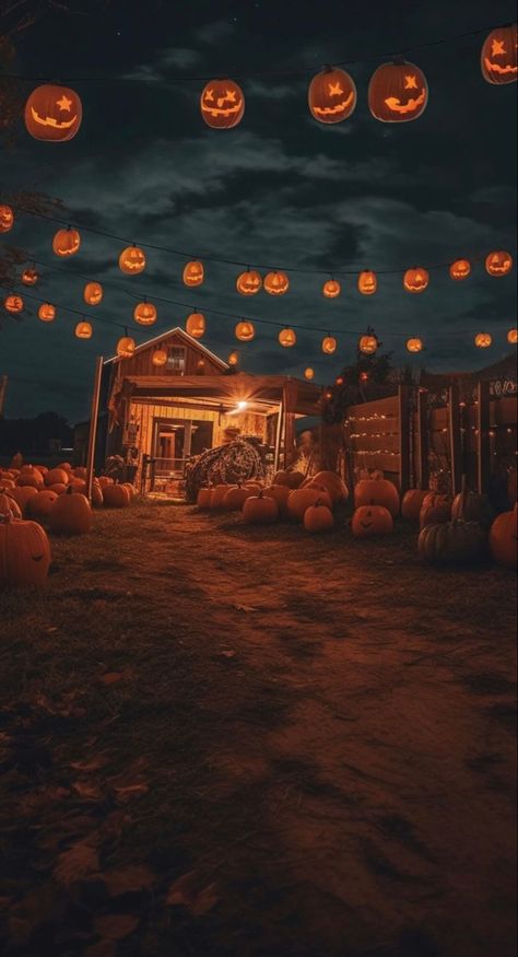 Halloween Aesthetic Spooky Wallpaper, Halloweencore Wallpaper, Halloween Lockscreen Iphone Aesthetic, Hallow Wallpapers Aesthetic, Fall Aesthetic Outside, Fall Theme Pictures, Halloween Aesthetic Phone Wallpaper, Halloween Season Wallpaper, Hallowrrn Wallpaper