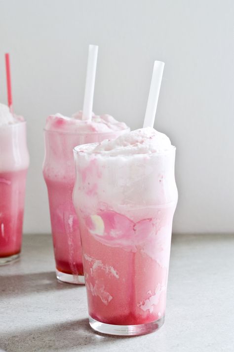 Elderflower strawberry ice cream float is the perfect summer treat, with its vibrant color and fruity, floral flavors. Rabbit Pancakes, Float Drinks, Pink Recipes, Elderflower Recipes, Ice Cream Float, Pink Ice Cream, Seasonal Desserts, 2024 Inspiration, Ice Cream Floats