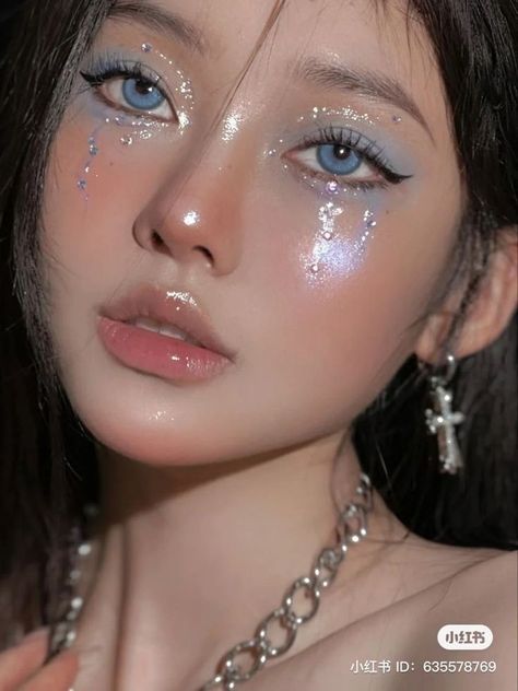 Rave Makeup, Smink Inspiration, Ethereal Makeup, Makijaż Smokey Eye, Fairy Makeup, Dope Makeup, Mermaid Makeup, Makeup Eye Looks, Asian Eye Makeup