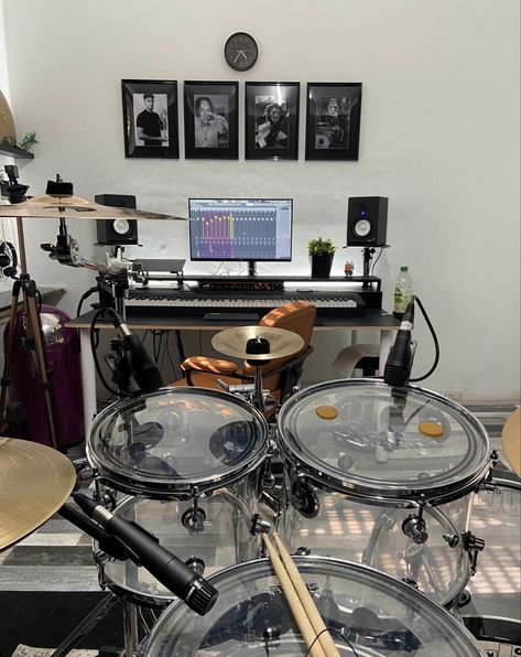 Drums, guitar & piano Drum Studio, Funko Pop Display, Home Music Rooms, Music Rooms, Music Studio Room, Home Recording Studio, Home Studio Music, Pop Display, Studio Room