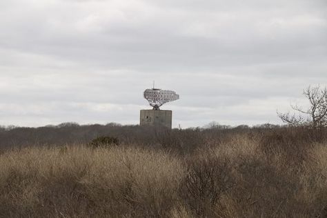 Camp Hero Montauk, Camp Hero, Montauk New York, Air Force Base, Atlas Obscura, Pitch Deck, Fishing Villages, Long Island, Abandoned Places