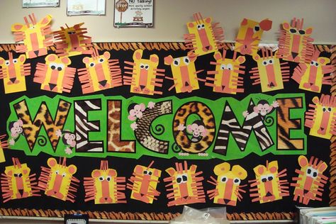 animal print bulletin board, want the monkey welcome sign! Jungle Theme Classroom Decorations, Animal Print Classroom, Safari Theme Classroom, Wild Animal Art, Jungle Classroom, Kids Bulletin Boards, Jungle Theme Classroom, Lion Craft, Jungle Thema