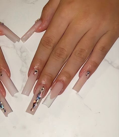 Pink Tip Nails, Quinceanera Nails, Gel Nails Diy, Work Nails, Classy Acrylic Nails, Long Acrylic Nails Coffin, Acrylic Nails Coffin Pink, Almond Acrylic Nails, Long Square Acrylic Nails