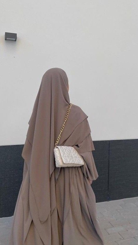 Khimar Outfits, Mode Niqab, Modest Fashion Muslim, Latest Abaya, Islamic Modest Fashion, Modest Outfits Muslim, Outfits Muslim, Muslimah Style, Niqab Fashion