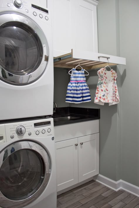 Mudroom Laundry Combo, Laundry Room Stackable, Washer Dryer Laundry Room, Functional Mudroom, Stacked Laundry Room, Laundry Room Storage Shelves, Laundry Room Ideas Small Space, Mudroom Laundry, Pantry Laundry Room