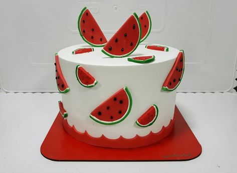 Instagram post by Ali cake • Dec 19, 2018 at 1:12pm UTC Cake Watermelon, Cake Designs For Kids, Watermelon Cake, Buffet Food, 9th Birthday, Sweets Recipes, Cakes And More, Birthday Cakes, Mochi