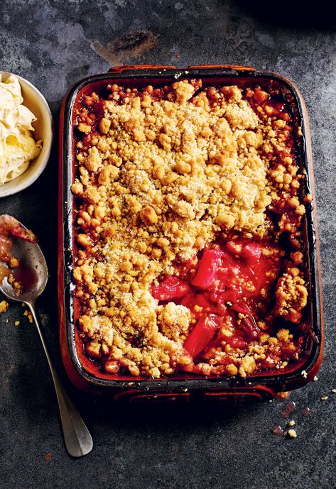 Nadiya Hussain Mango & Coconut Cake Recipe | Nadiya Bakes BBC2 Berry Crumble Recipe, Banana Crumble, Rhubarb Crumble Recipes, Pear Crumble, British Desserts, Rhubarb Crumble, Fruit Crumble, Berry Crumble, Sour Fruit