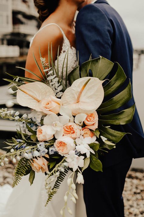 Bridal Bouquet With Monstera, Hibiscus Flower Wedding Bouquet, Bridal Bouquet Hawaii, Jungle Wedding Bouquet, Hawaii Bouquet Wedding, Island Wedding Bouquet, Tropical Whimsical Wedding, Cascading Tropical Wedding Bouquets, Houseplant Bouquet Wedding