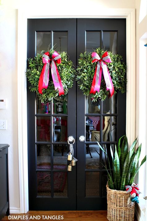 2018 CHRISTMAS HOME TOUR- FRONT PORCH, ENTRY, BREAKFAST NOOK, AND PATIO - Dimples and Tangles Kate Spade Decor, Christmas Doors, Dimples And Tangles, Life Is Fun, Jesus Birthday, Tinsel Tree, Christmas Tours, Porch Entry, Mini Ornaments