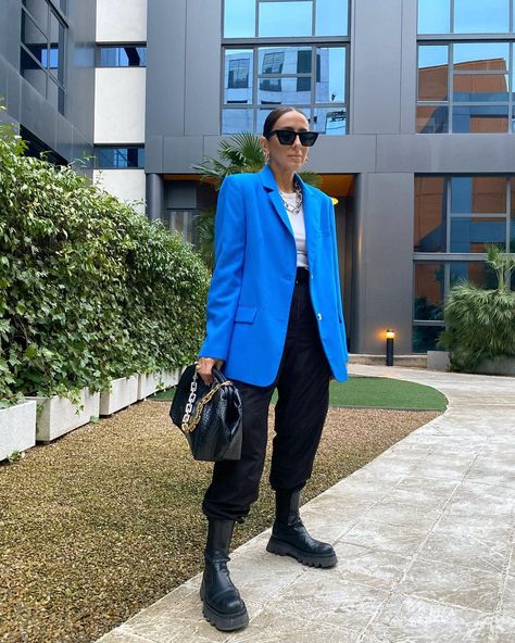 Laura Eguizabal, Streetwear Fall, Winter Outfit Inspiration, Street Style Chic, Blazer Fashion, Inspiration Mode, Mode Vintage, Outfits Casuales, Colorful Fashion