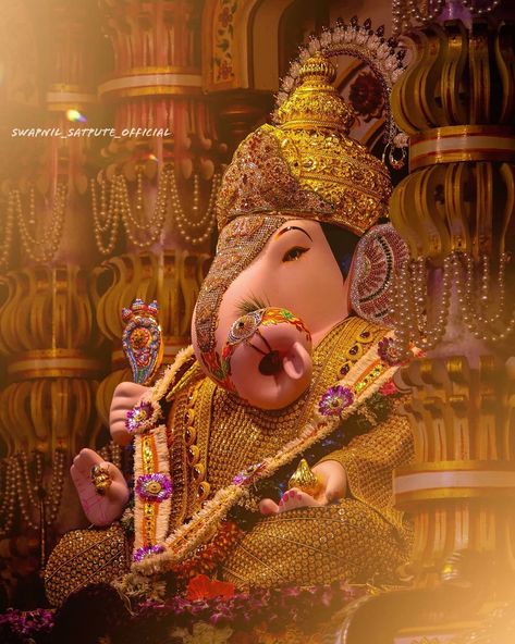 Ganesh Pic, Dagdusheth Ganpati, Ganpati Photo Hd, Jai Bholenath, Bappa Photo, Ganpati Bappa Wallpapers, Shivaji Maharaj Hd Wallpaper, Attractive Wallpapers, Ganpati Bappa Photo