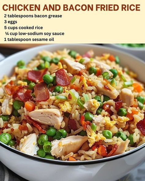 Easy Skinny Recipes Fried Rice With Bacon, Bacon Fried Rice Recipe, Bacon Fried Rice, Bacon Rice, Chicken And Bacon, Chicken Crispy, Bacon Fries, Savory Rice, Rice Chicken