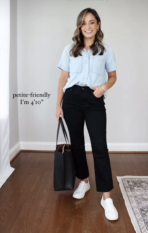 Retail Worker Outfit, Therapist Attire, Monday Outfit For Work, Summer Interview Outfit, Social Worker Outfits, Southern Style Outfits, Friendly Outfits, Monday Outfit, Business Clothing