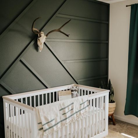 Nursery Green Accent Wall Paint Color, Sherwin Williams Foxhall Green, Olive Green Sherwin Williams Paint, Sw Foxhall Green, Foxhall Green Sherwin Williams, Sherwin Williams Olive Green, Alabaster And Green, Olive Green Accent Wall Bedroom, Foxhall Green