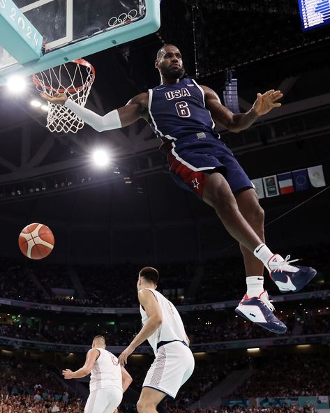 Lebron James Dunking, Team Usa Basketball, Basketball Background, Olympic Basketball, Lebron James Lakers, 2024 Summer Olympics, Olympics 2024, Nba Fashion, Paris Olympics