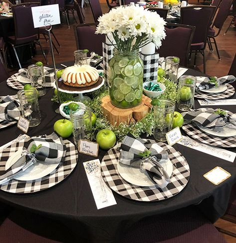 Do you have a wedding, a party, or a banquet coming up and need some ideas for round table decor? Here are 11 delightful tablescapes with lots of lovely centerpiece and table setting ideas to choose from. #roundtablecenterpiece Table Setting Round Table Everyday, Country Table Setting Ideas, Table Decorations For Round Tables, Round Banquet Table Decor, Round Table Dinner Setting, Round Tablescapes Everyday, Table Settings For Round Tables, Round Kitchen Table Centerpiece Ideas, How To Decorate A Round Table