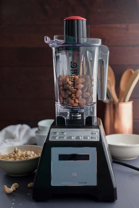 all i want for christmas #blendtec @Sylvie | Gourmande in the Kitchen Smoothie Recipes For Energy, Best Green Smoothie Recipes, Recipes For Energy, Smoothie Recipes For Breakfast, Blendtec Blender, Green Smoothie Diet, Best Green Smoothie, Los Angeles Food, Best Smoothie Recipes