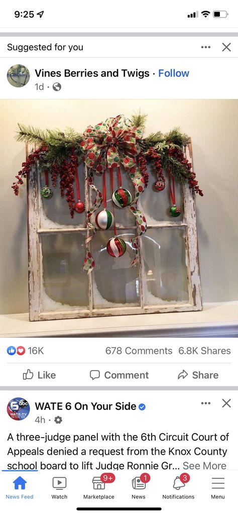 Old Window Christmas Ideas, Vintage Window Decor, Window Christmas, Window Crafts, Easy Diy Christmas Gifts, Christmas Shoot, Christmas Decorations Ornaments, Farmhouse Christmas, Window Decor