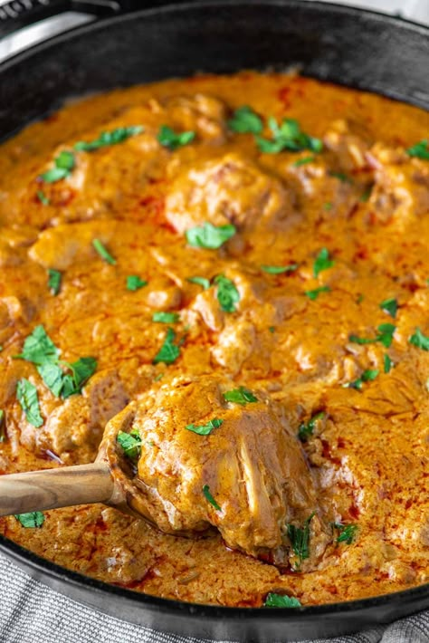 This easy chicken paprikash recipe is a traditional Hungarian dish with chicken cooked in a sauce loaded with paprika and sour cream. #chickenpaprikash #easychickenpaprikash #comfortfood #hungarianmeal #chickenrecipe | www.chiselandfork.com Chicken Paprikash Recipe, Paprikash Recipe, Chicken Paprikash, Hungarian Recipes, Chicken Dishes Recipes, Easy Chicken, Chicken Dinner, Chicken Dishes, Skillet